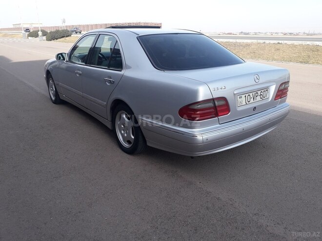 Mercedes E 240 2000, 257,000 km - 2.6 л - Şəmkir
