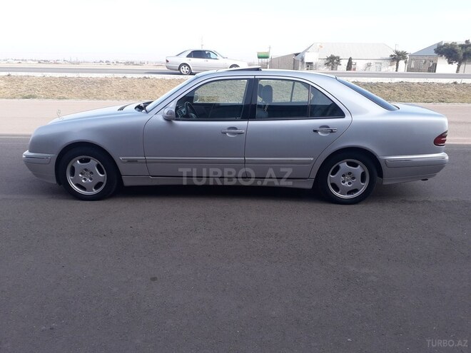 Mercedes E 240 2000, 257,000 km - 2.6 л - Şəmkir