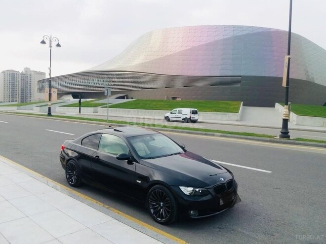 BMW 325 2007, 178,000 km - 2.5 l - Bakı