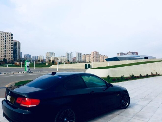 BMW 325 2007, 178,000 km - 2.5 l - Bakı