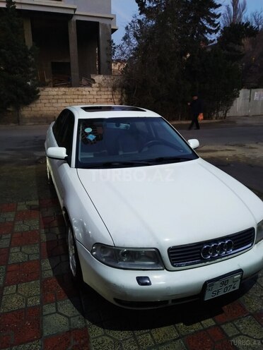 Audi A4 2001, 60,000 km - 1.8 l - Bakı