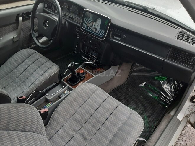 Mercedes 190 1991, 280,000 km - 2.0 l - Bakı