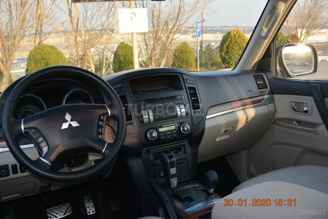 Mitsubishi Pajero 2007, 202,000 km - 3.0 l - Bakı