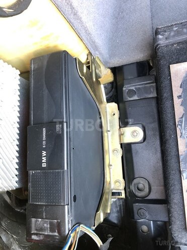 BMW 528 1998, 197,000 km - 2.8 л - Bakı