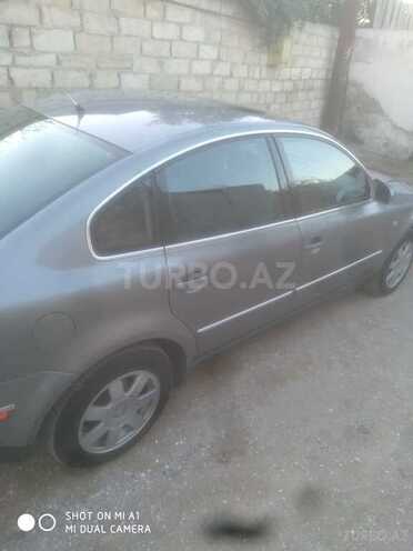 Volkswagen Passat 2003, 303,000 km - 1.8 l - Sumqayıt