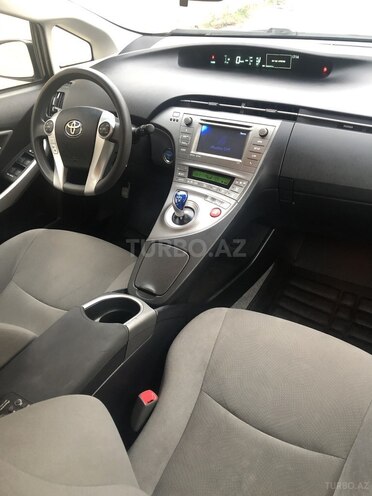 Toyota Prius 2013, 104,000 km - 1.8 l - Bakı