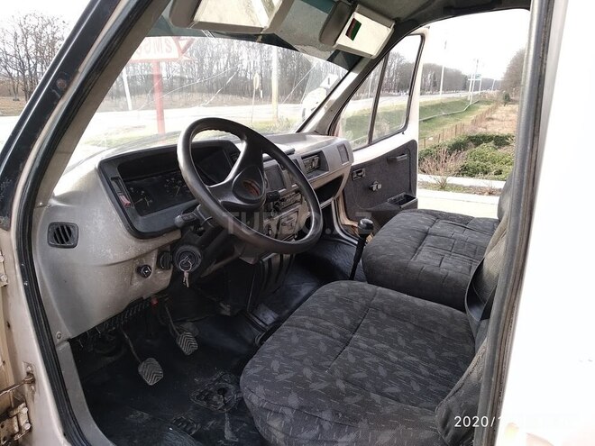 GAZ 3302-744 2001, 68,000 km - 2.4 l - Masallı