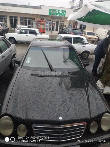 Mercedes E 200 2000, 763,000 km - 0.2 л - Balakən
