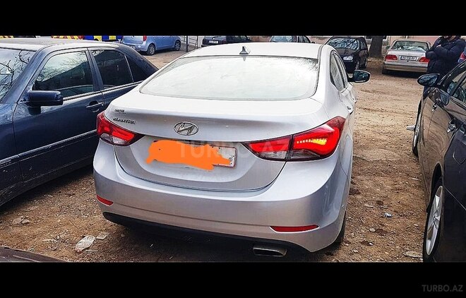 Hyundai Elantra 2015, 90,000 km - 2.0 l - Bakı