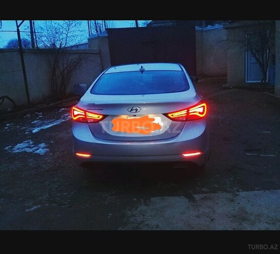 Hyundai Elantra 2015, 90,000 km - 2.0 l - Bakı