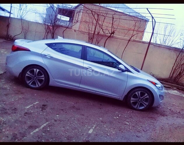 Hyundai Elantra 2015, 90,000 km - 2.0 l - Bakı
