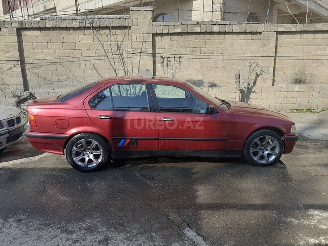 BMW 318 1992, 122,000 km - 1.8 l - Bakı
