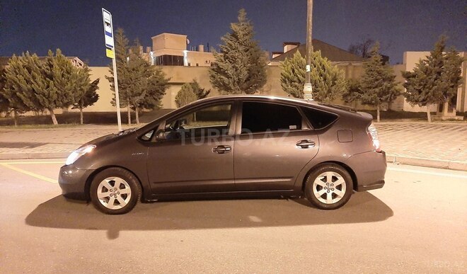 Toyota Prius 2008, 135,000 km - 1.5 l - Bakı