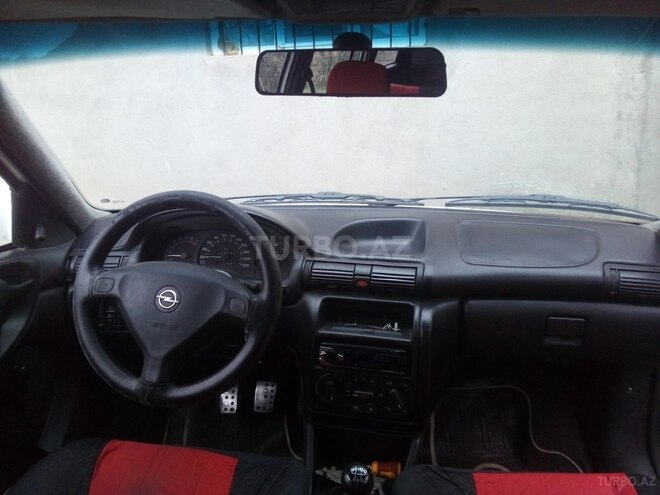 Opel Astra 1996, 498,000 km - 1.6 l - Bakı