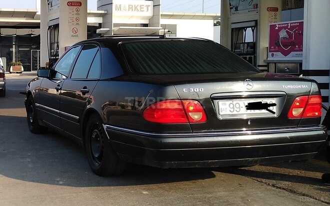 Mercedes E 300 1999, 510,000 km - 3.0 l - Bakı