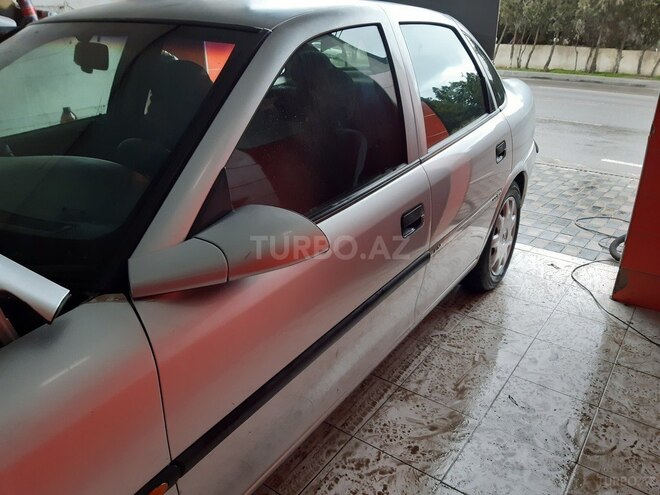 Opel Vectra 1998, 423,000 km - 1.6 l - Bakı
