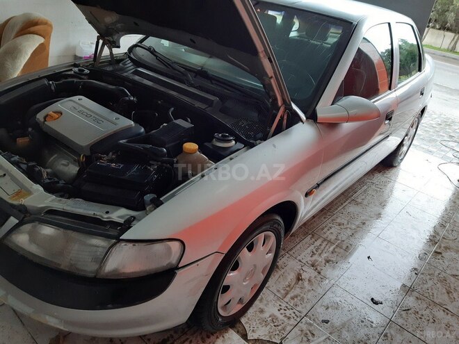 Opel Vectra 1998, 423,000 km - 1.6 l - Bakı
