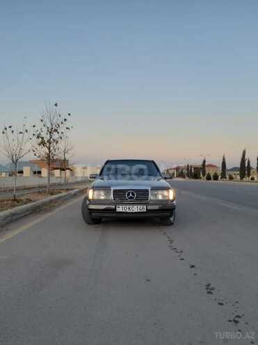 Mercedes E 260 1986, 300,000 km - 2.6 l - Gəncə