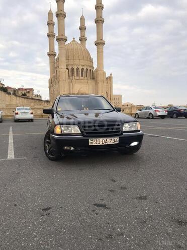 Mercedes C 230 1998, 290,000 km - 2.3 l - Bakı