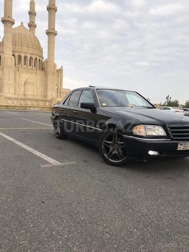 Mercedes C 230 1998, 290,000 km - 2.3 l - Bakı