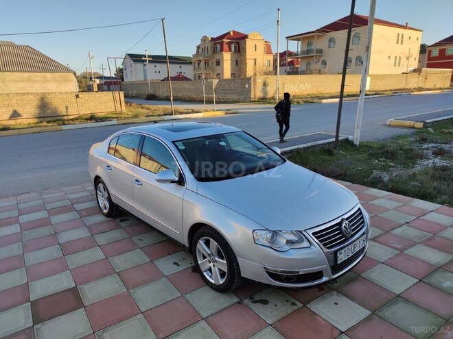 Volkswagen Passat 2010, 235,000 km - 2.0 л - Bakı