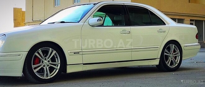Mercedes E 240 2000, 330,357 km - 2.4 l - Bakı