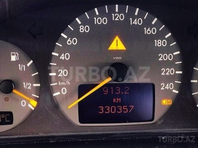 Mercedes E 240 2000, 330,357 km - 2.4 l - Bakı