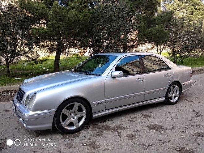 Mercedes E 240 2001, 323,000 km - 2.6 l - Bakı