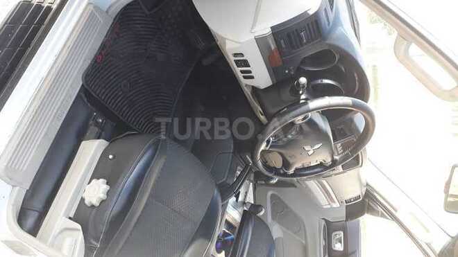 Mitsubishi Pajero 2007, 253,000 km - 3.0 l - Bakı