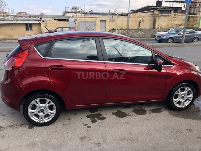 Ford Fiesta 2013, 5,500 km - 1.6 l - Bakı