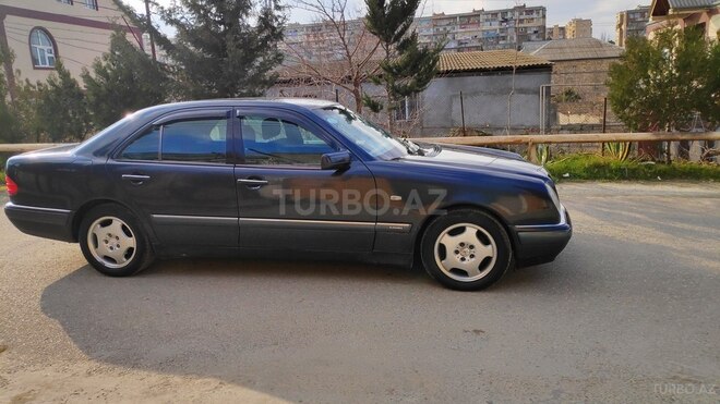 Mercedes E 240 1999, 250,000 km - 2.4 l - Bakı