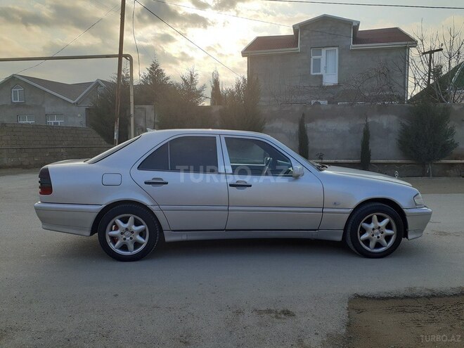 Mercedes C 240 2000, 343,000 km - 2.4 л - Bakı