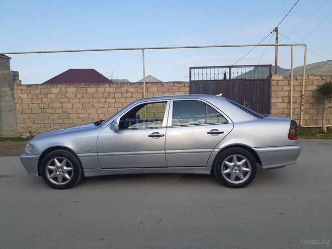 Mercedes C 240 2000, 343,000 km - 2.4 л - Bakı
