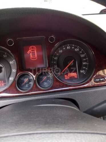 Volkswagen Passat 2005, 228,866 km - 2.0 l - Bakı