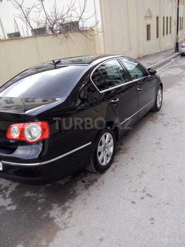 Volkswagen Passat 2005, 228,866 km - 2.0 l - Bakı
