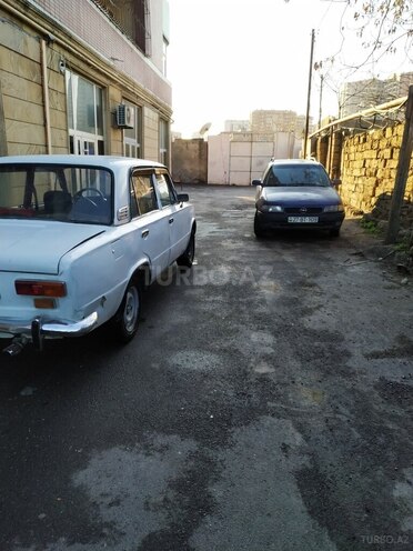LADA (VAZ) 21011 1980, 200,000 km - 1.6 l - Bakı