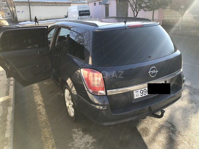 Opel Astra 2009, 200,000 km - 1.4 л - Xaçmaz