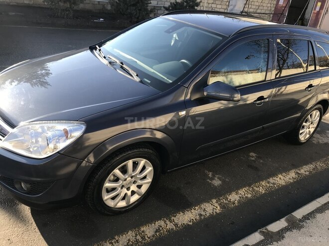 Opel Astra 2009, 200,000 km - 1.4 л - Xaçmaz
