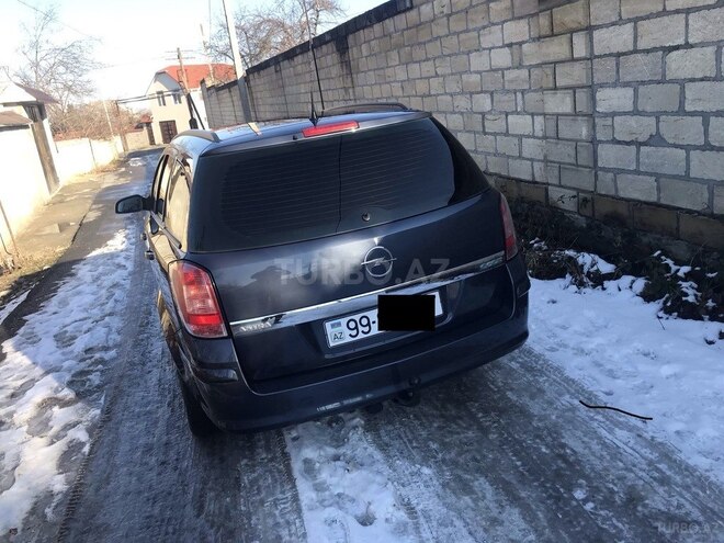 Opel Astra 2009, 200,000 km - 1.4 л - Xaçmaz