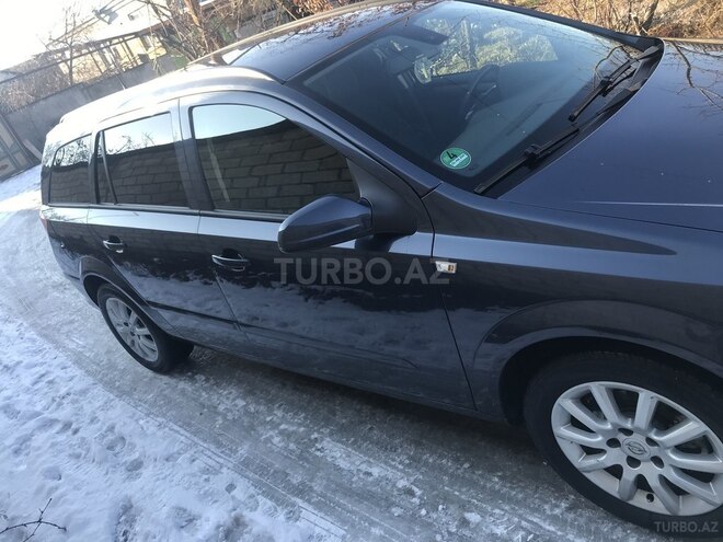 Opel Astra 2009, 200,000 km - 1.4 л - Xaçmaz