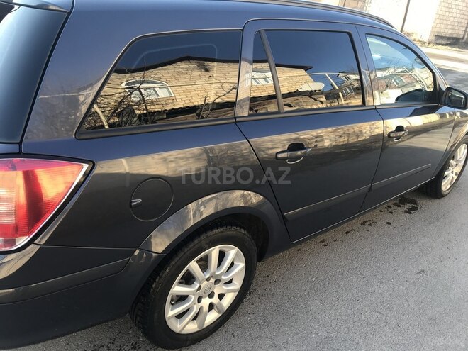 Opel Astra 2009, 200,000 km - 1.4 л - Xaçmaz