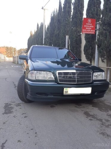 Mercedes C 200 1999, 246,000 km - 2.0 l - Bakı