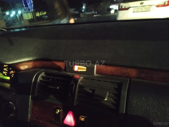 Mercedes E 240 1999, 501,000 km - 2.6 л - Bakı