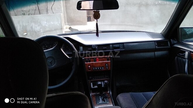 Mercedes E 200 1993, 536,660 km - 2.0 l - Bakı