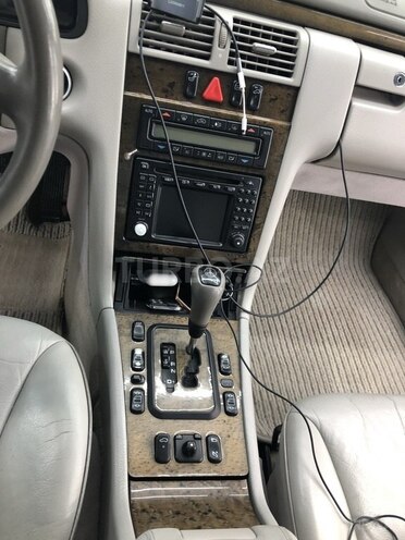 Mercedes E 220 2000, 254,000 km - 2.2 l - Bakı