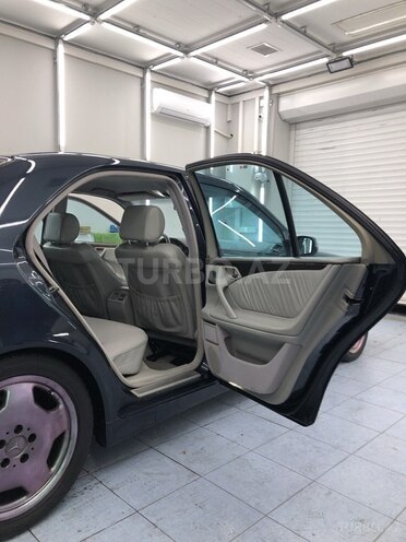 Mercedes E 220 2000, 254,000 km - 2.2 l - Bakı