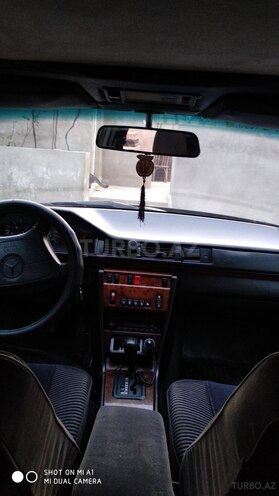 Mercedes E 200 1993, 536,660 km - 2.0 l - Bakı