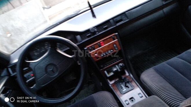 Mercedes E 200 1993, 536,660 km - 2.0 l - Bakı