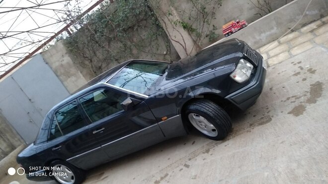 Mercedes E 200 1993, 536,660 km - 2.0 l - Bakı