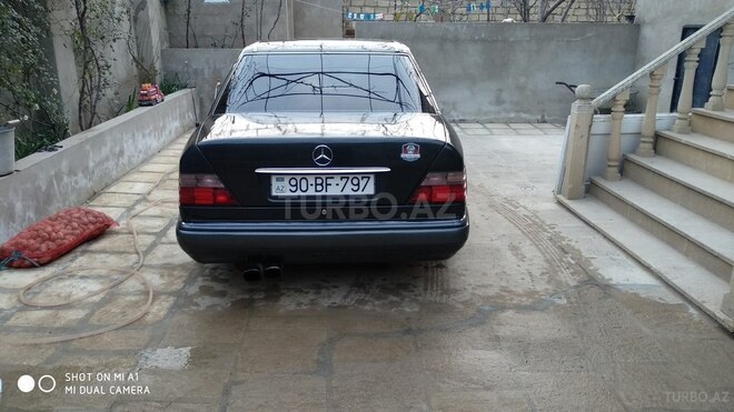 Mercedes E 200 1993, 536,660 km - 2.0 l - Bakı
